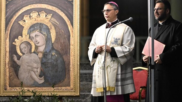 Dom Nappa: rezemos pelo Papa e por suas intenções, sobretudo pela paz 1