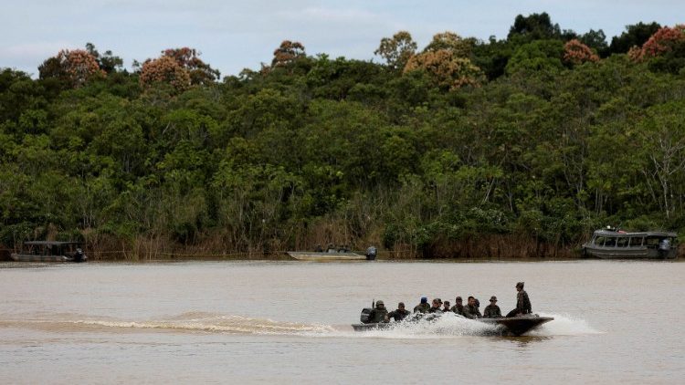 Estudo revela tragédia humanitária e ambiental da mineração ilegal na Amazônia brasileira 1