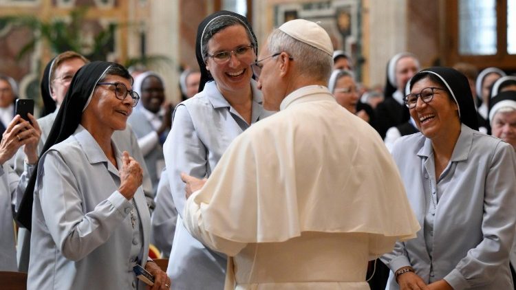 O Papa às religiosas: enraizadas no amor, lançar as sementes do bem 1
