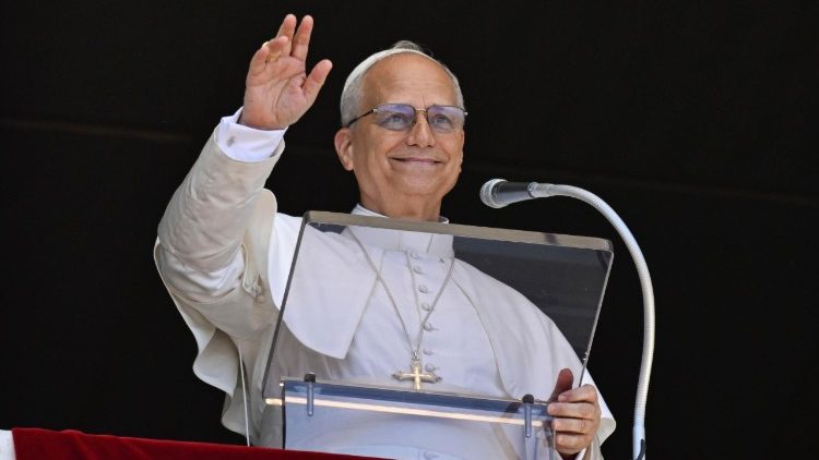 Papa no Angelus: como os Santos Pedro e Paulo, confiar e perdoar 1