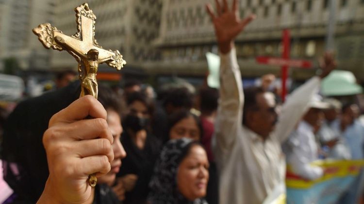 No Paquistão, cristãos acusados de blasfêmia continuam a pedir justiça 4