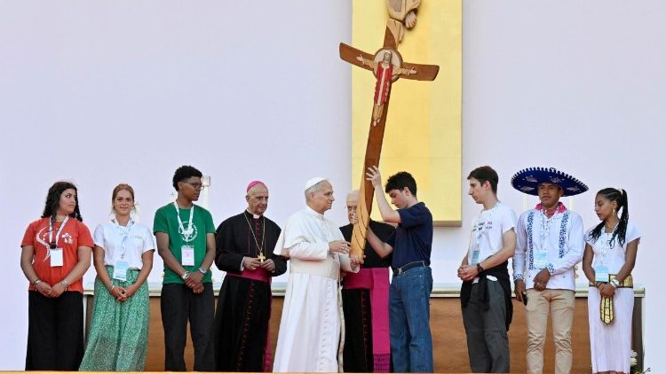 Papa aos jovens: Jesus é o amigo que sempre nos acompanha 1