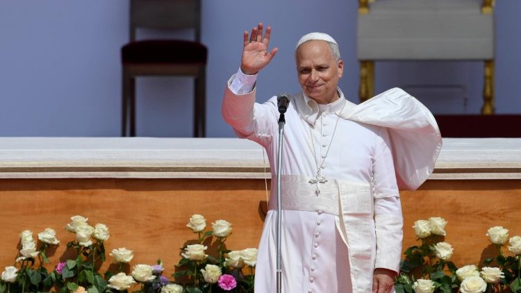 O Papa: estamos com os jovens de todas as terras ensanguentadas pela guerra 1