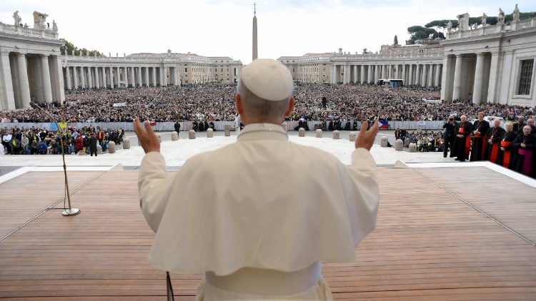 Milhares de adoradores se reúnem com o Papa para celebrar seu Jubileu 1