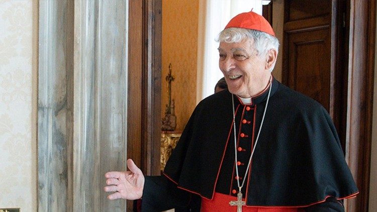 Morre o cardeal Menichelli, arcebispo italiano de 86 anos 1