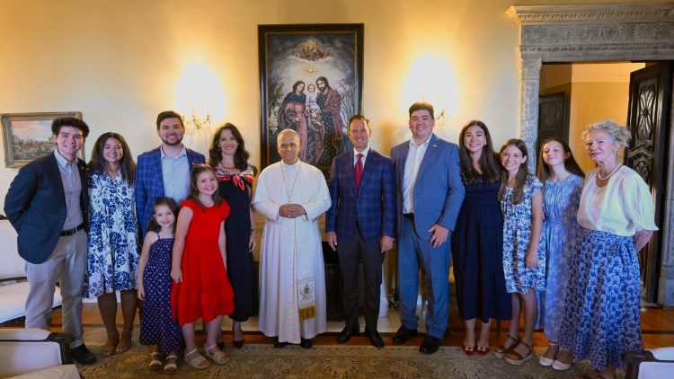 Papa visita residência do embaixador dos EUA junto à Santa Sé por ocasião do 4 de julho 1